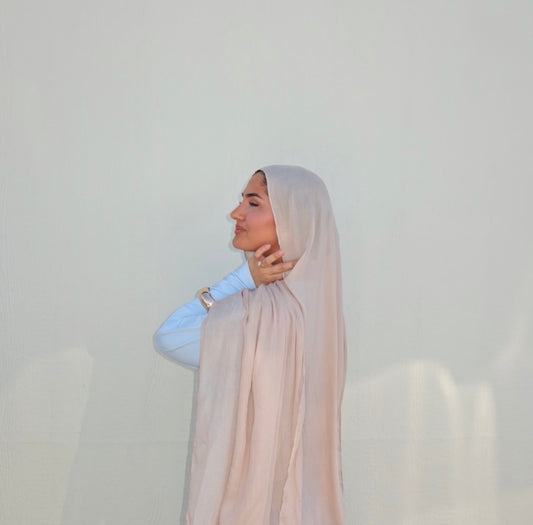 Dawn Whisper - Modal Hijab & Undercap Set - Worn & loved by Zaina Elyassin
"… IT WAS LIKE THE PERFECT COLOR." She said